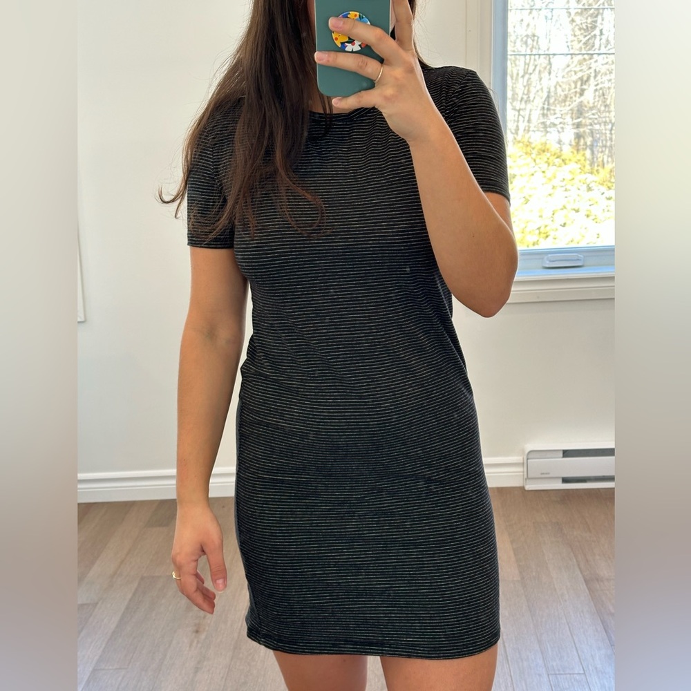 H&M Black Bodycon Midi Dress Short Sleeve Crew Neck Casual